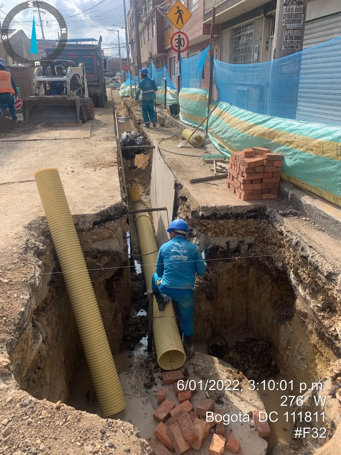 Tramo de tubería llegando a la estructura de conexión.